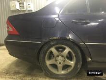 Задняя часть Mercedes BENZ CLK до выполнения работы