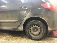 Общий вид Пежо 308 после установки проставок