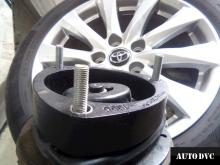 TOYOTA CAMRY XV70 проставки перед стойка