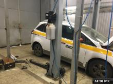 Общий вид Ford C-Max после установки проставок