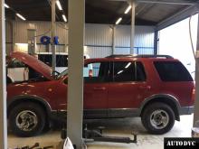 Общий вид Ford Explorer до установки проставки