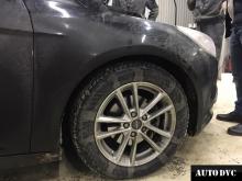 Передняя часть Ford Focus III до установки проставок