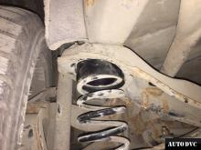 Пружина Ford Focus с установленной проставкой