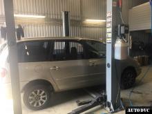 Общий вид Ford Galaxy после установки проставок
