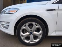 Передняя часть Ford Mondeo IV после установки проставок