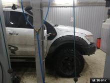 Передняя часть Ford Ranger до установки проставок