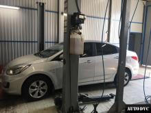 Общий вид Hyundai Solaris после установки проставок