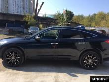 Общий вид Honda Crosstour после установки проставок