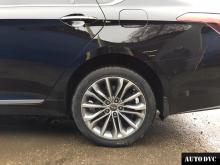 Задняя часть Hyundai Genesis после установки проставок
