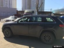 Общий вид Jeep Grand Cherokee после установки проставок
