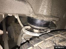 Стойка Jeep Grand Cherokee  с установленной проставкой