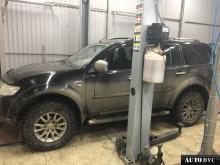 Общий вид Mitsubishi Pajero до установки проставок