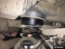 Пружина Nissan Rathfinder с установленной проставкой