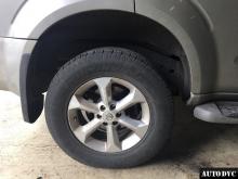 Задняя часть Nissan Pathfinder после установки проставок