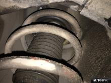 Стойка Nissan Serena  без установленной проставки