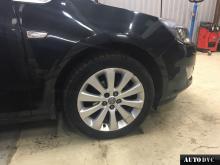 Передняя часть Opel Astra до установки проставок