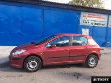 Общий вид Peugeot 307 после установки проставок