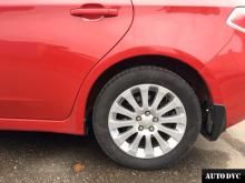 Задняя часть Subaru Impreza после установки проставок