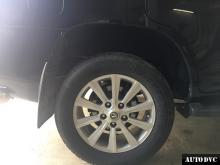 Задняя часть Toyota Land Cruiser 200 после установки проставок
